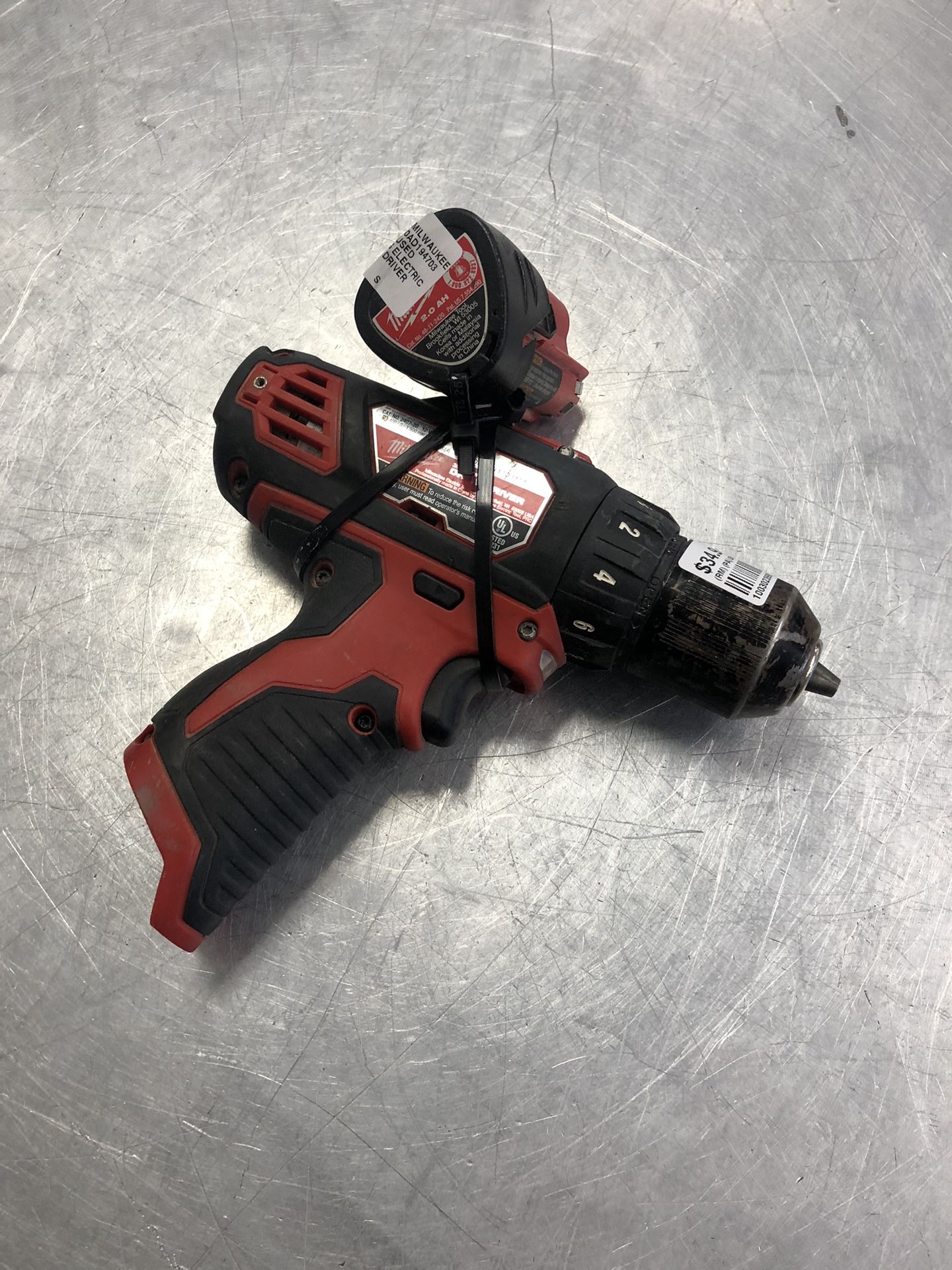 1003 Milwaukee 2407-20 3/8” M12 Drill Driver 023990