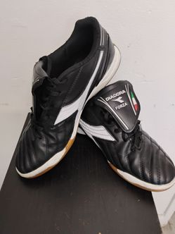 Men's 9 Diadora Forza Indoor Soccer Shoes