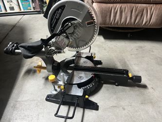 CHICAGO 10” COMPOUND SLIDING MITER SAW