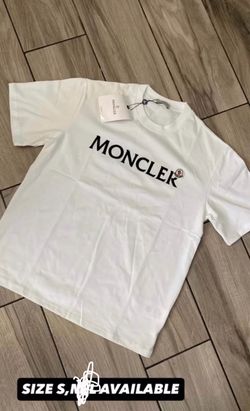 Size Small Moncler