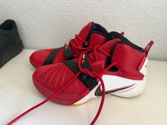 Nike shoes