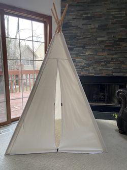 Canvas Tent/ Teepee For Kids With Window