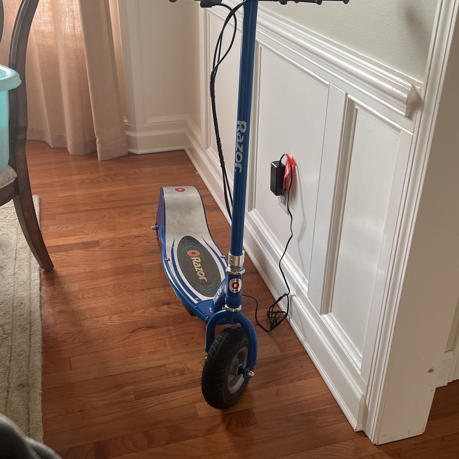 Razor E300 Scooter