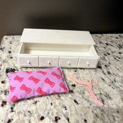 Vintage Barbie Doll Suzy Goose Drawer 