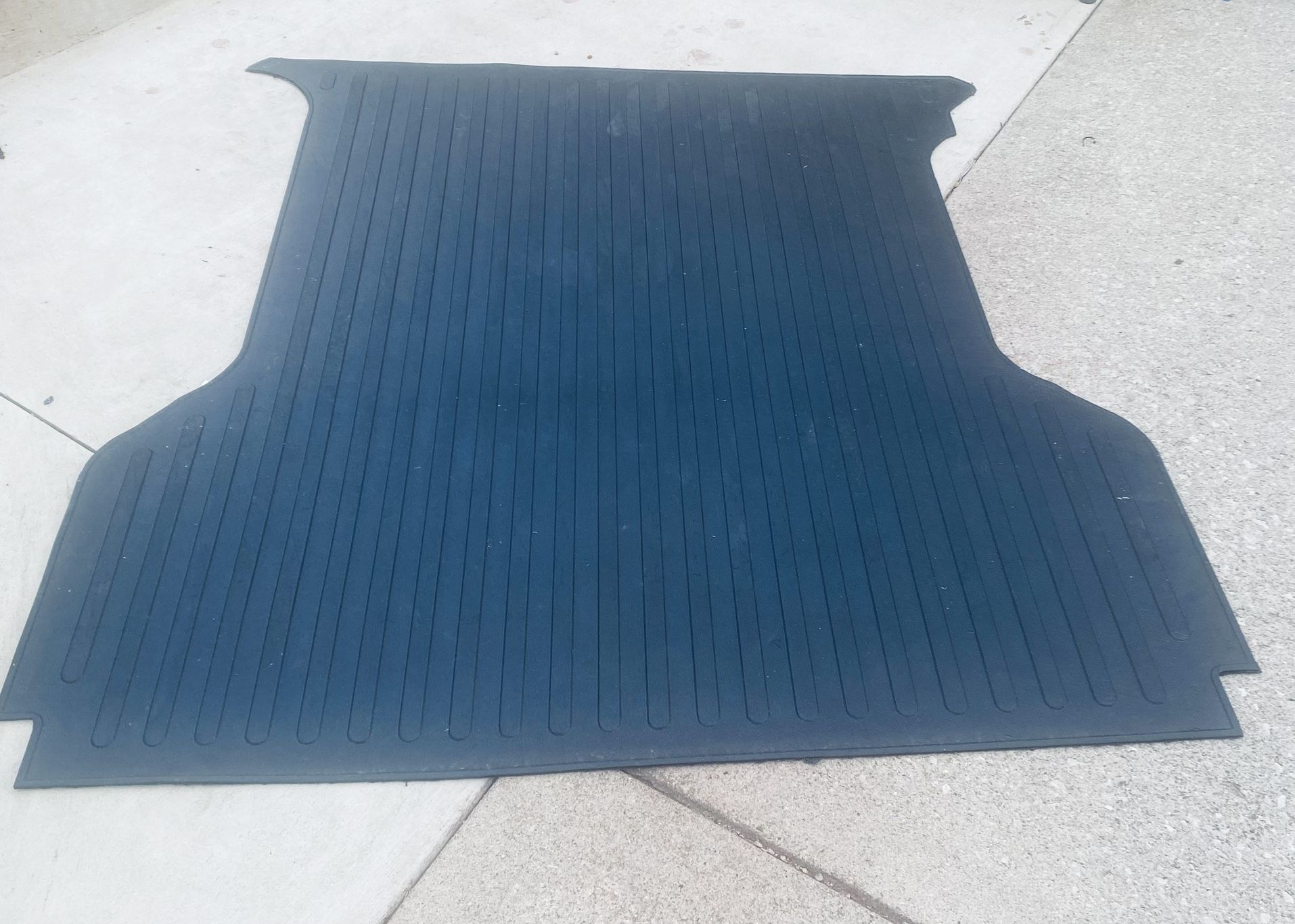 Ford F-150 5.5-Foot Bed-HEAVY WEIGHT Loughrotection Custom Fit Reduced Cargo Shift