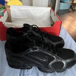 Air Zoom Spiridon Cage 2  Size 9.5 Men