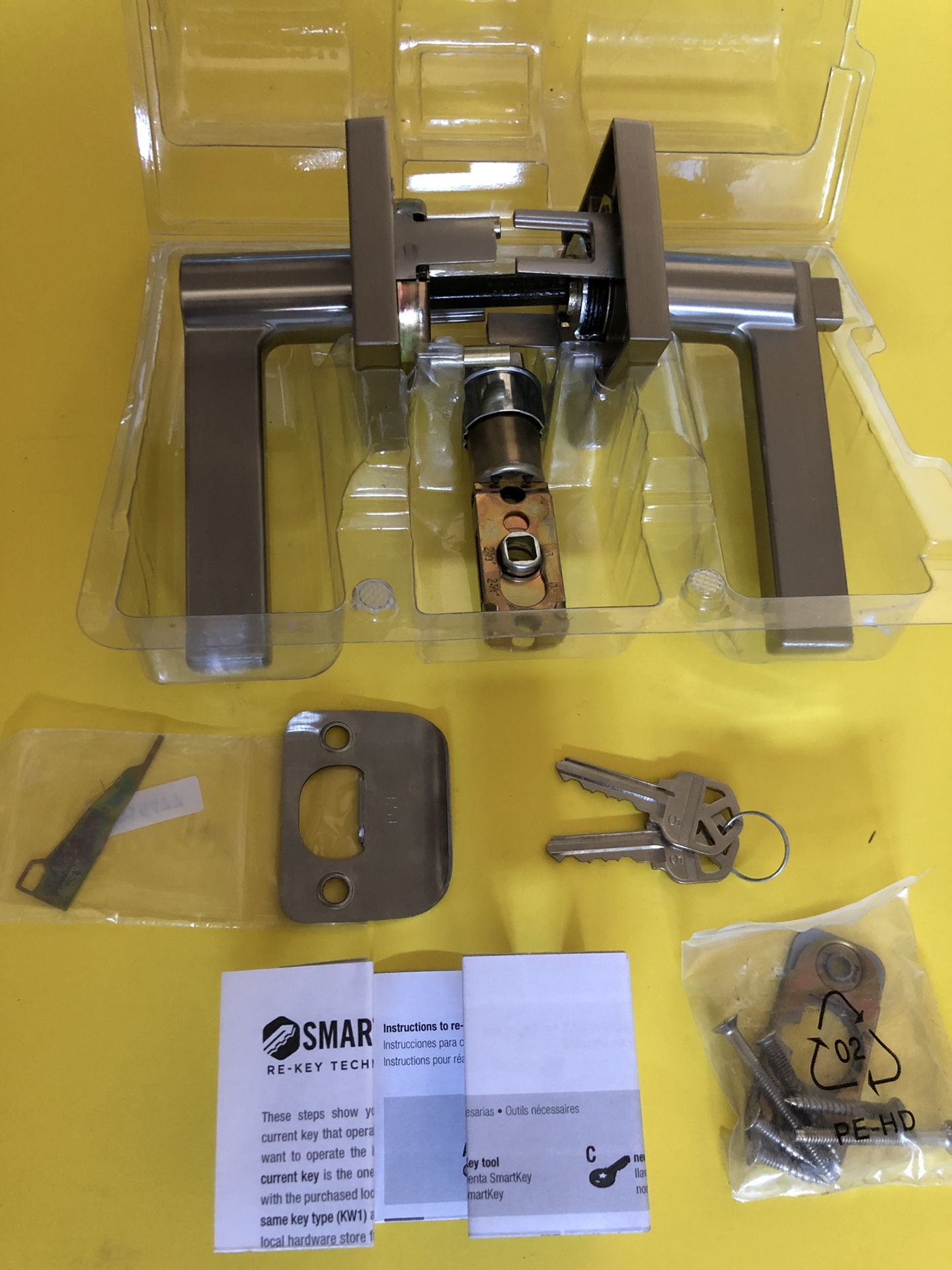 Door Handle with Lock and Key SmartKey New