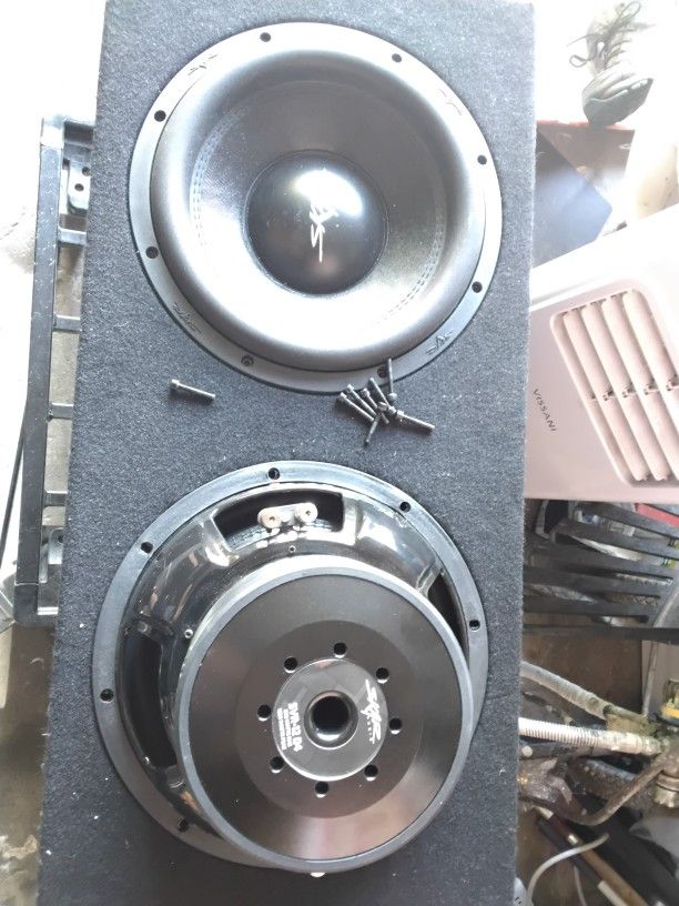 Skar Audio D4 1600WATT 12inch Subwoofers I A Custom Skar Box