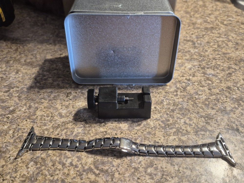 Secbolt womens Apple watch band