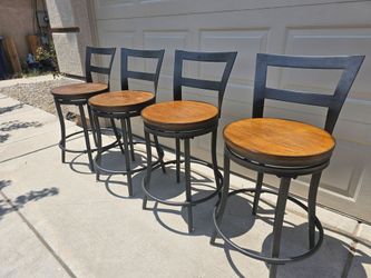 Beautiful Wood & Medal Swivel Bar Stools