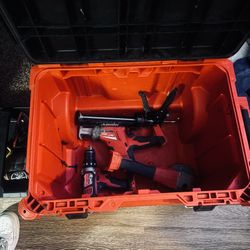 Milwaukee Tools /klein Tools 