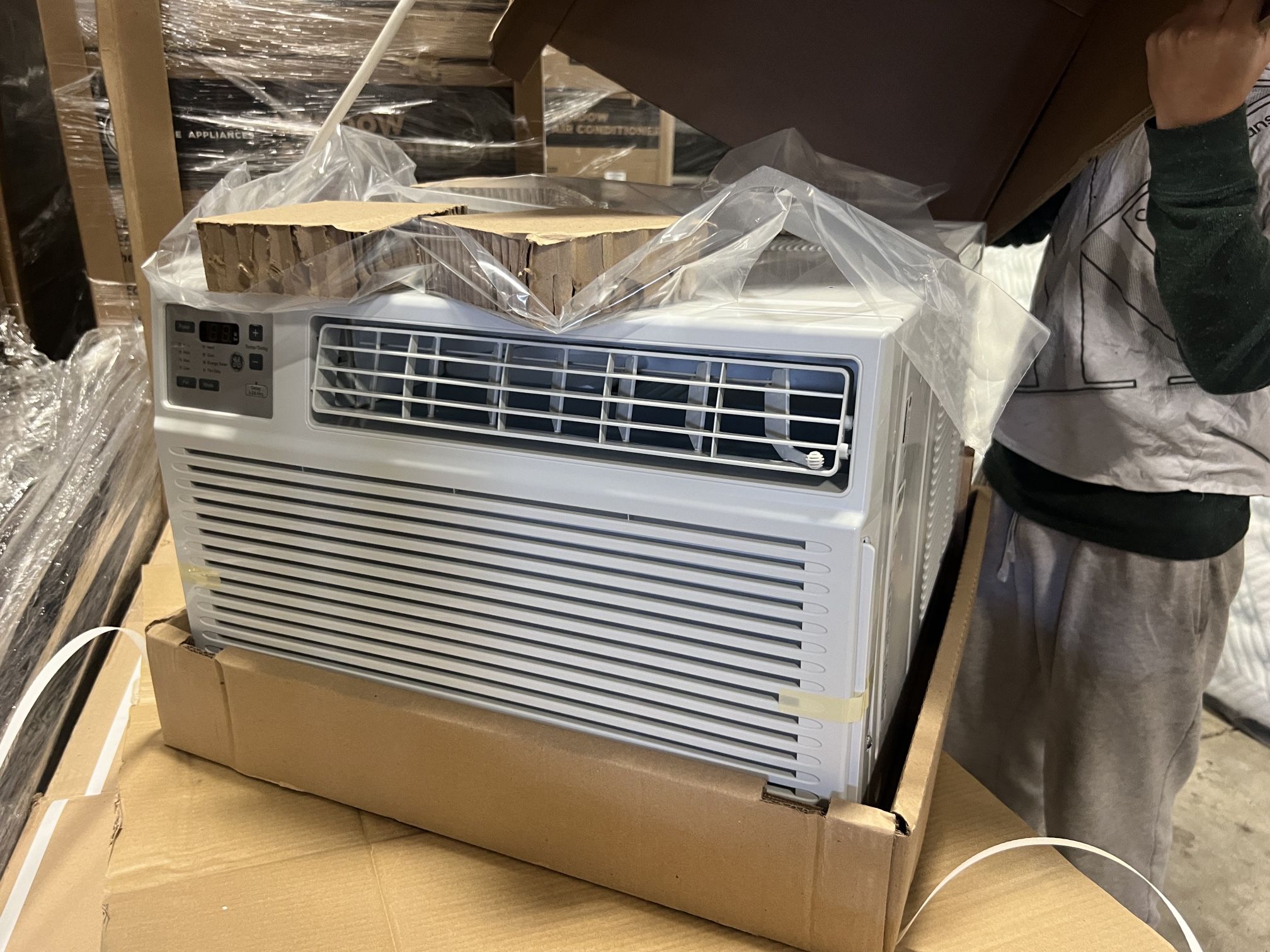 ‼️NEW WINDOW AC WITH HEAT 8000 BTU 110V💥