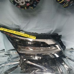 2021-22 Nissan Pathfinder Right Headlight 