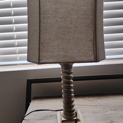 Table lamp