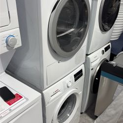 Bosch Electric Dryer And Washer Set 