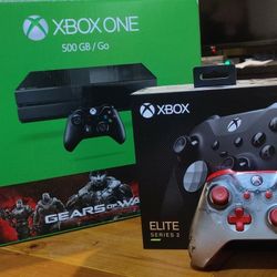 Xbox One 500 Gb (Gears Of War Ultimate Edition Bundle) CIB