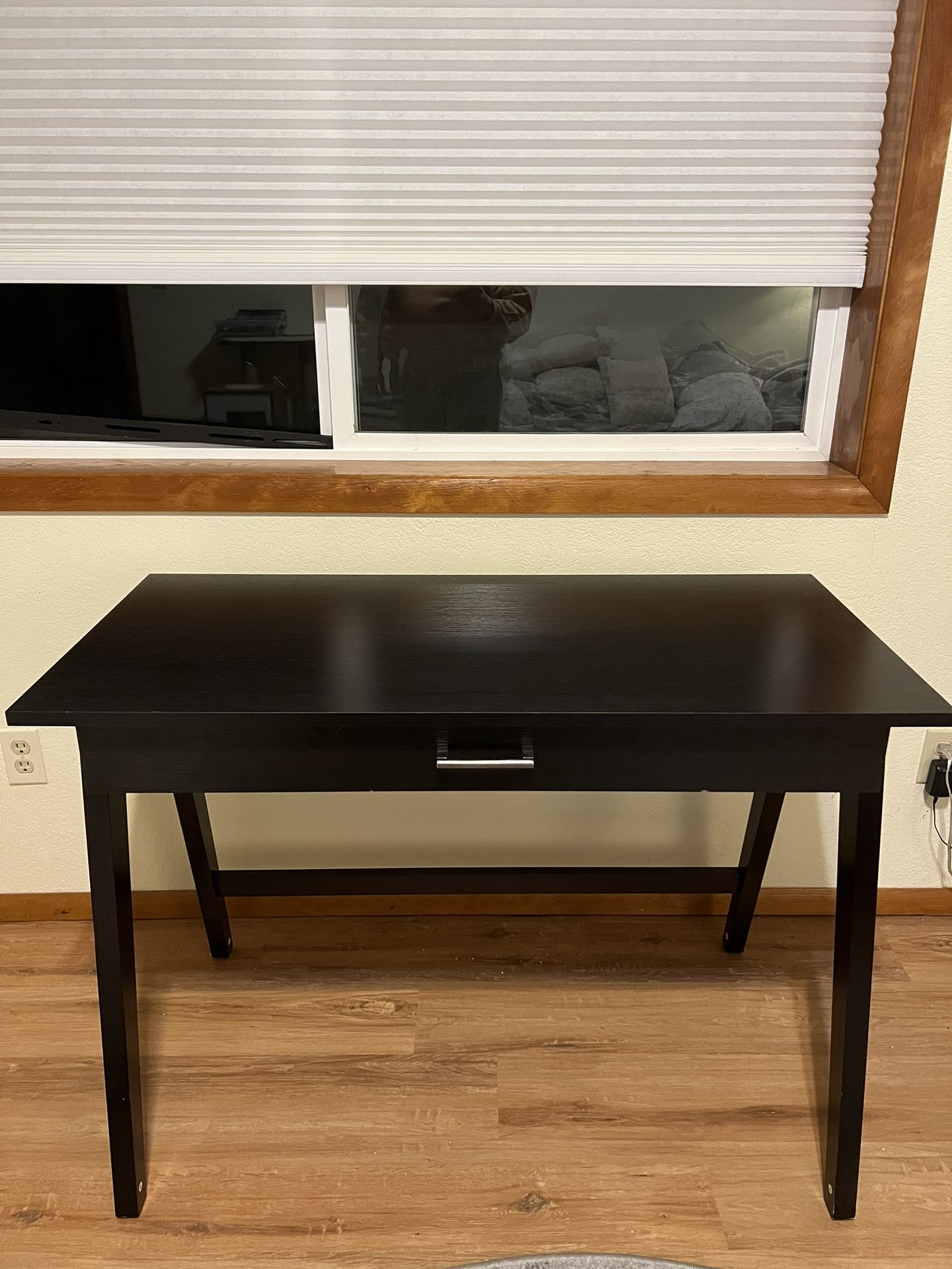Desk W/ One Drawer 