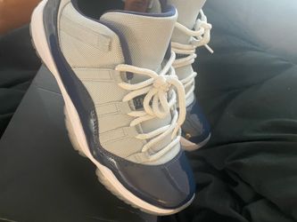 Jordan 11 retro low  George Towns
