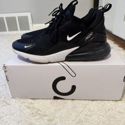 Nike Air Max 270 