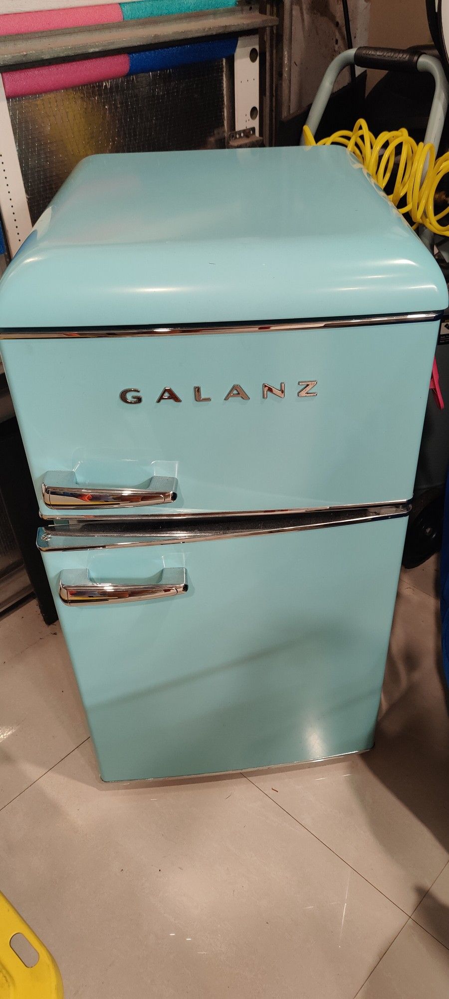 Beautiful Retro Mini Fridge