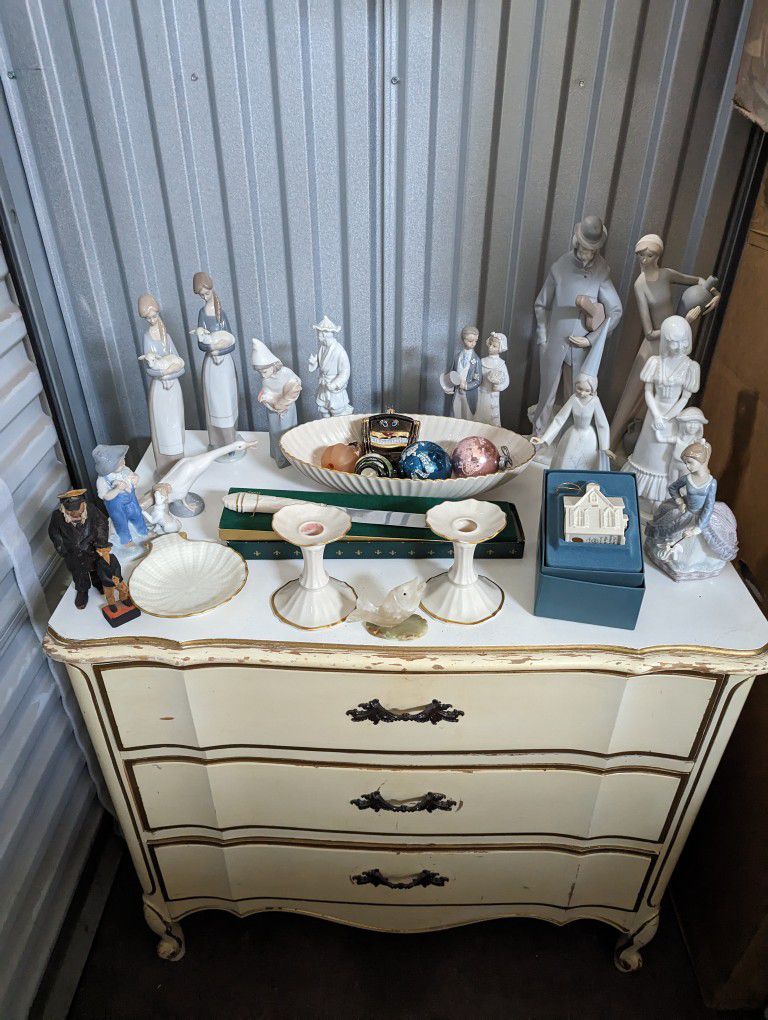 Various CRYSTAL, SPODE, BONE CHINA, GLASSWARE, FIGURINES, VINTAGE CHRISTMAS BLOWOUT!