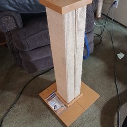 Smart cat Ultimate Scratching Post