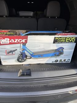 Brand New Razor E Scooter