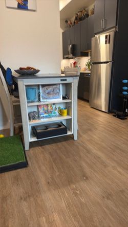Mesa con 2 sillas