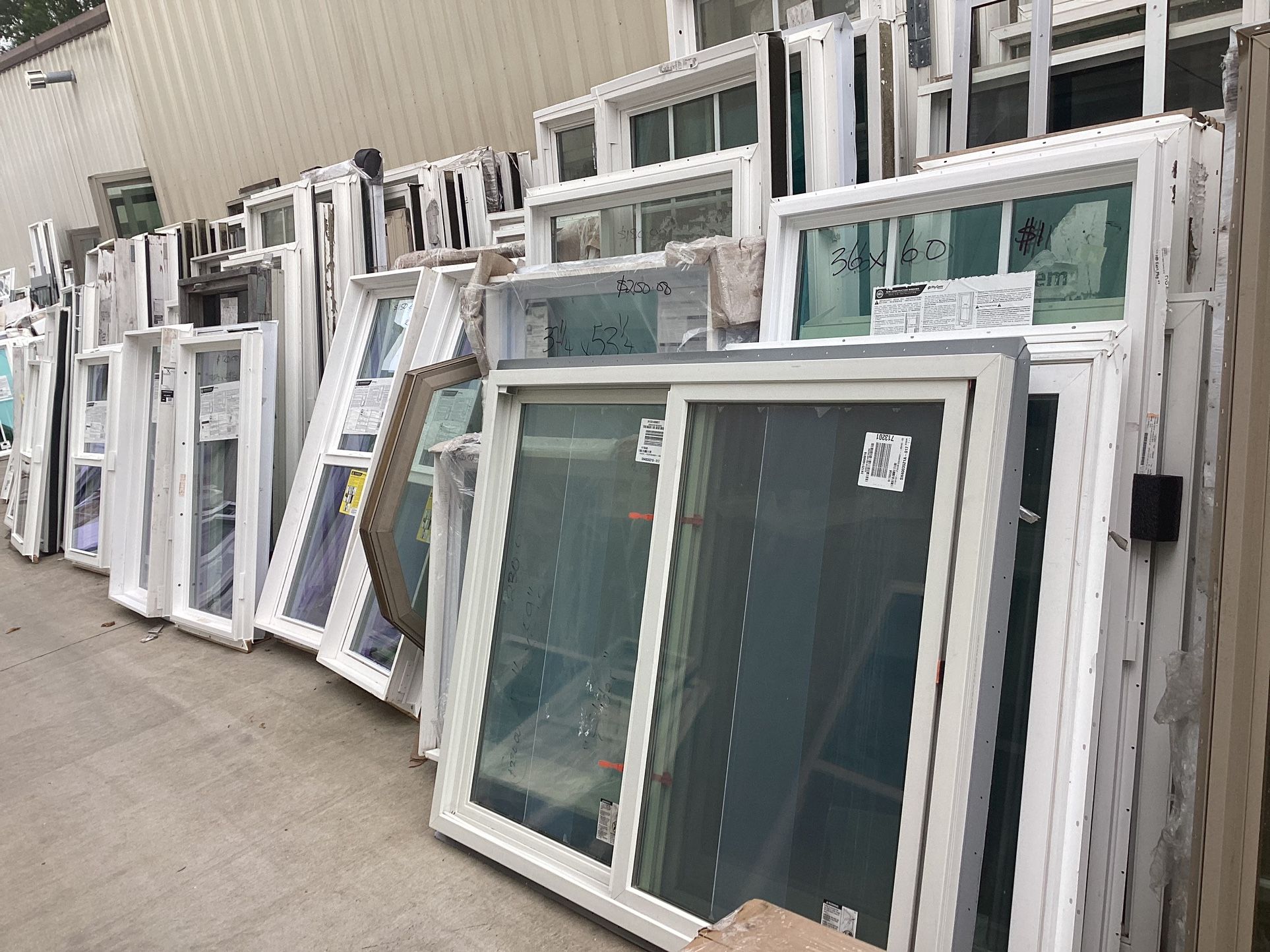 Windows Random Sizes $100-$300