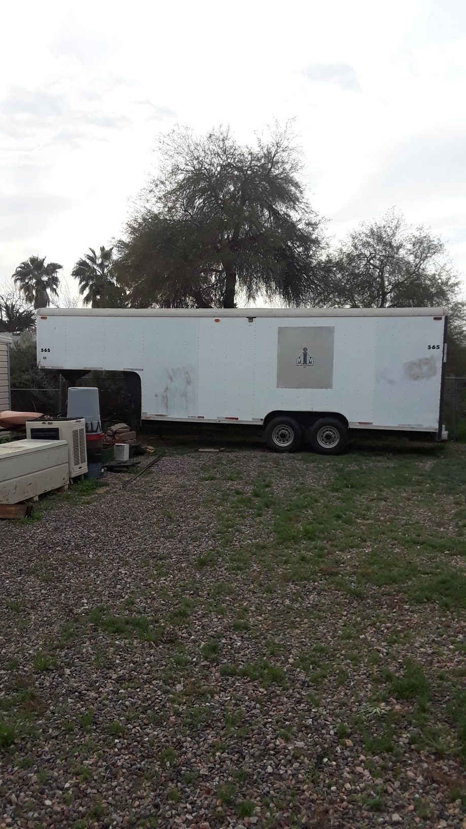 Heavy duty enclosed trailer 28ft