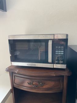 Black + Decker Microwave – $30 OBO