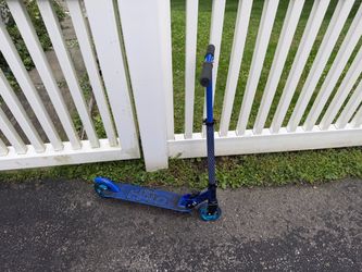 Halo 2 wheel kids scooter
