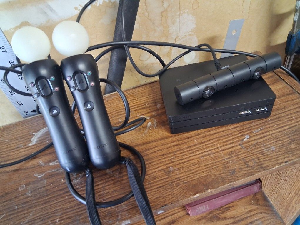 Ps4 Wand Set Camera And Box