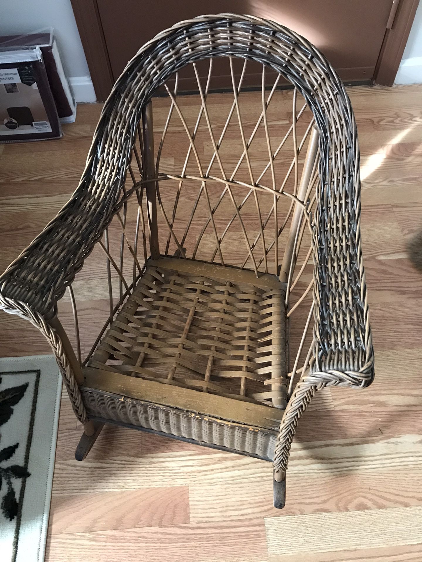 Vintage Childs Wicker Rocking Chair! 1940s