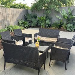 New inbox patio set (we finance and deliver)($54 down)(90 day no interest payment plan)