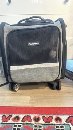 Airline Approved Pawtners Pet Backpack with detachable Trolley & Play Tunnel