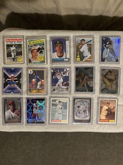 30 Soccer and baseball card lot