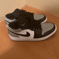 Jordan 1 Low  Shadow Toe