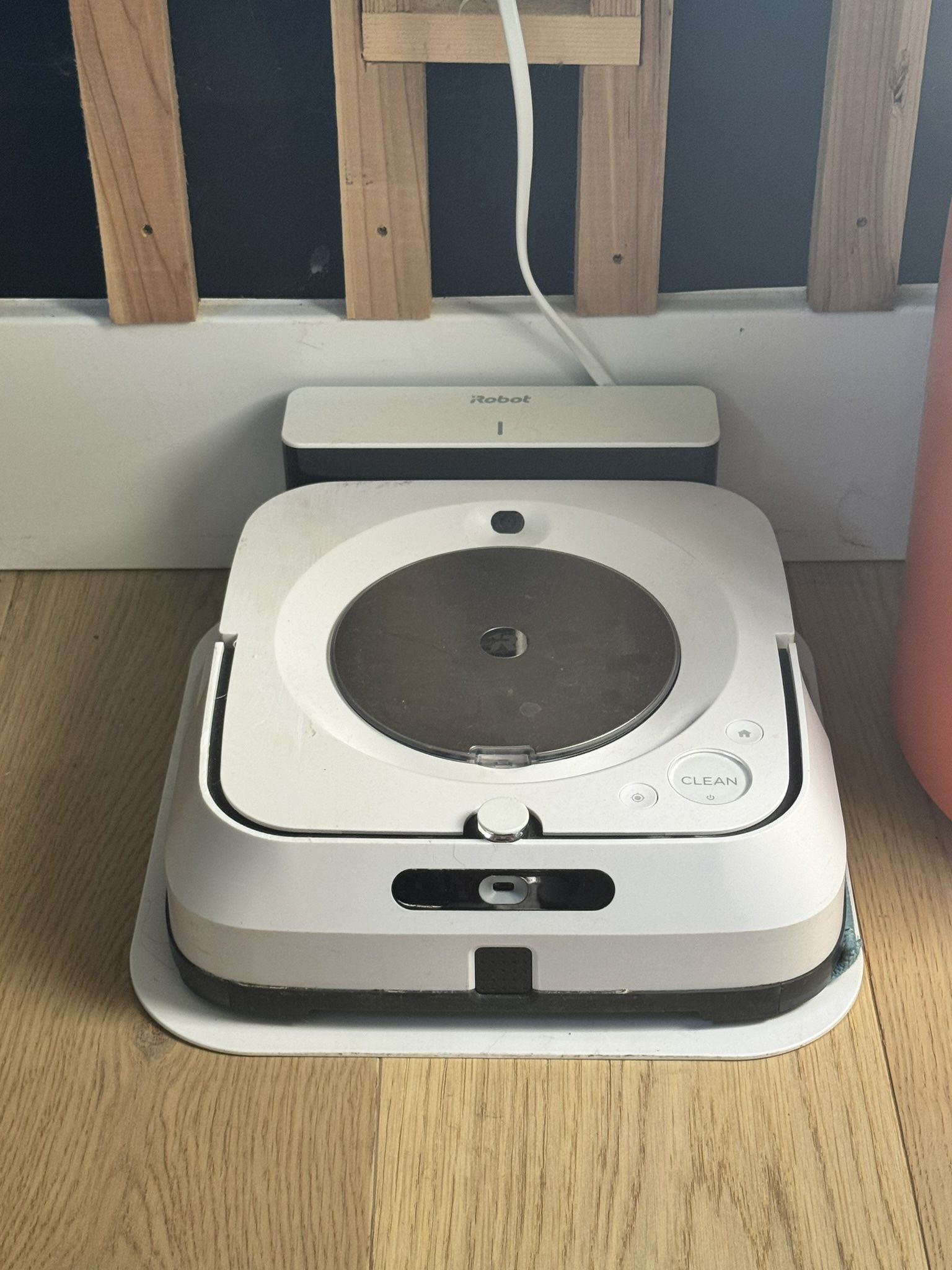 iRobot Braava Jet M6 (6110) Ultimate Robot Mop