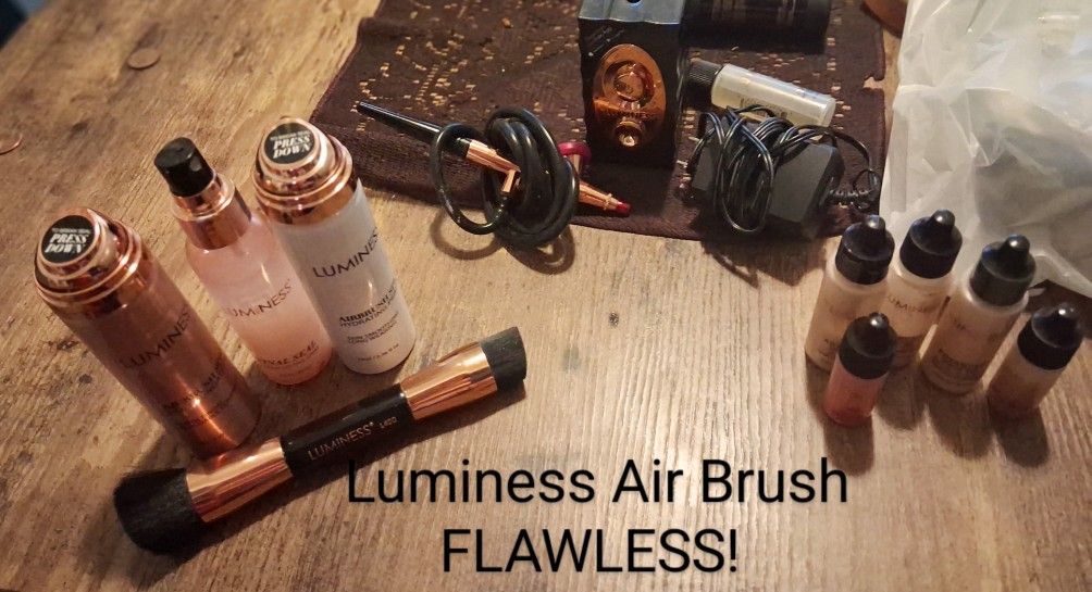 Luminess Air Brush FLAWLESS FOUNDATION - *Both* Brush & Celebrity! (DEAL!!)