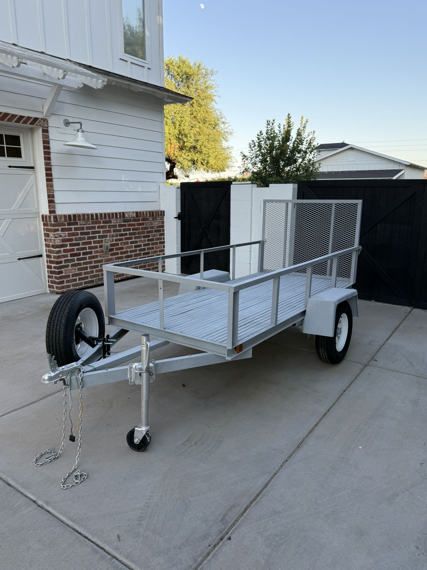 SPCON 2010 4x8 Utility Trailer