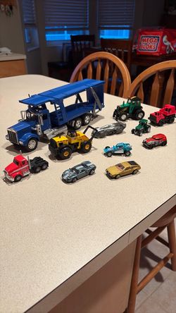 Mixed Lot of Die-Cast Toy Vehicles