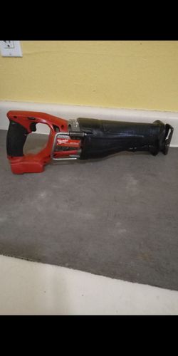 Milwaukee M18 fuel brushless cordless sawzall reciprocating saw in excellent working condition