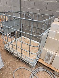 Free metal palette. Animal cage. Dog