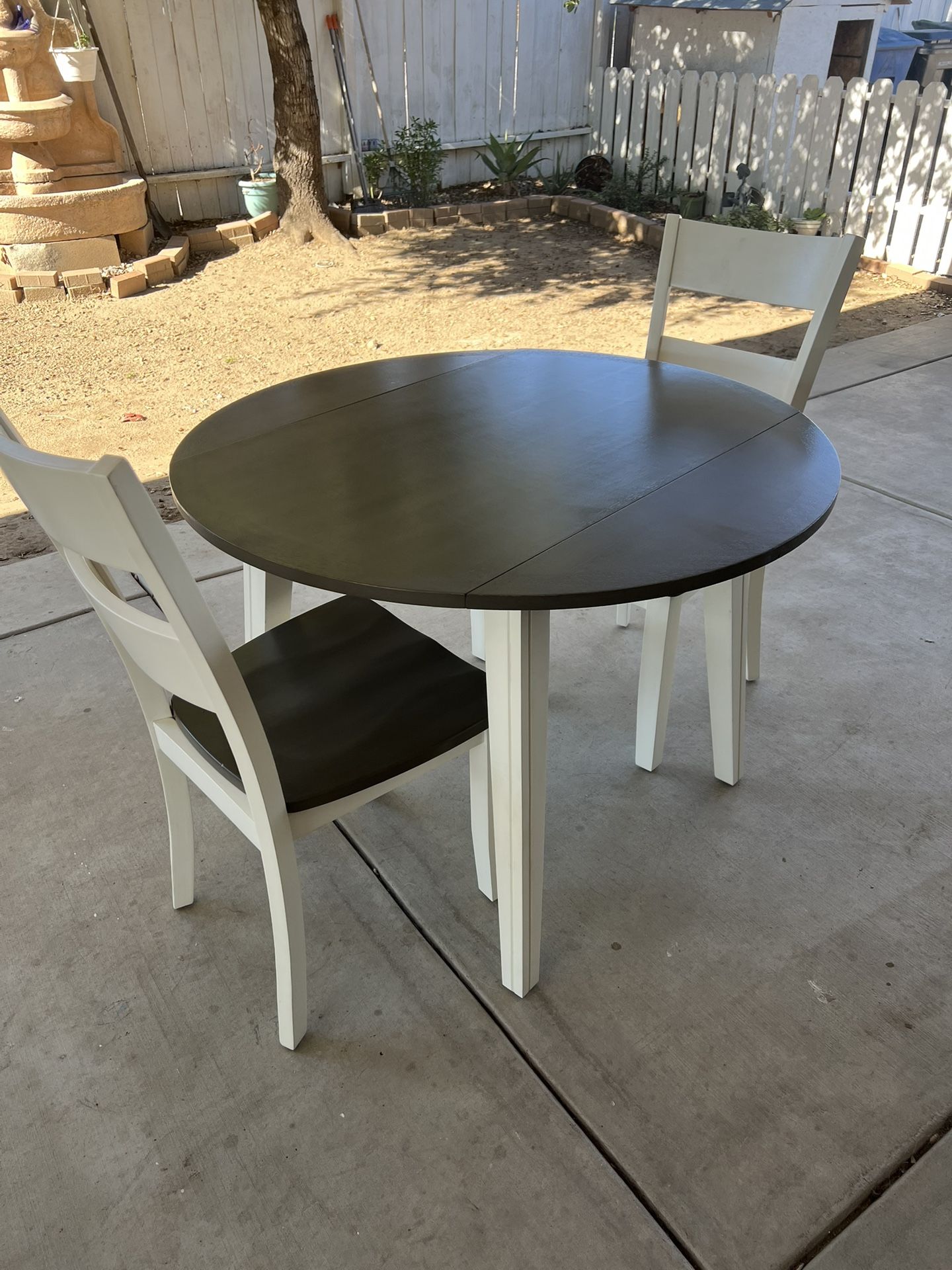 Dining Table with 2 Chairs