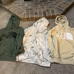 North Face And Camo Hoodie Lot