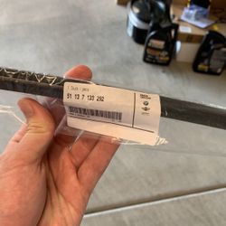 E90 Lower Windshield Molding 511(contact info removed)2