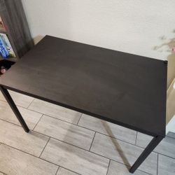 Ikea TARENDO table Desk. 