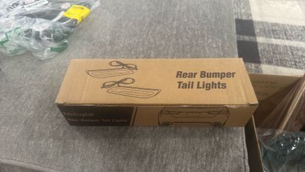 Rear bumper taillights