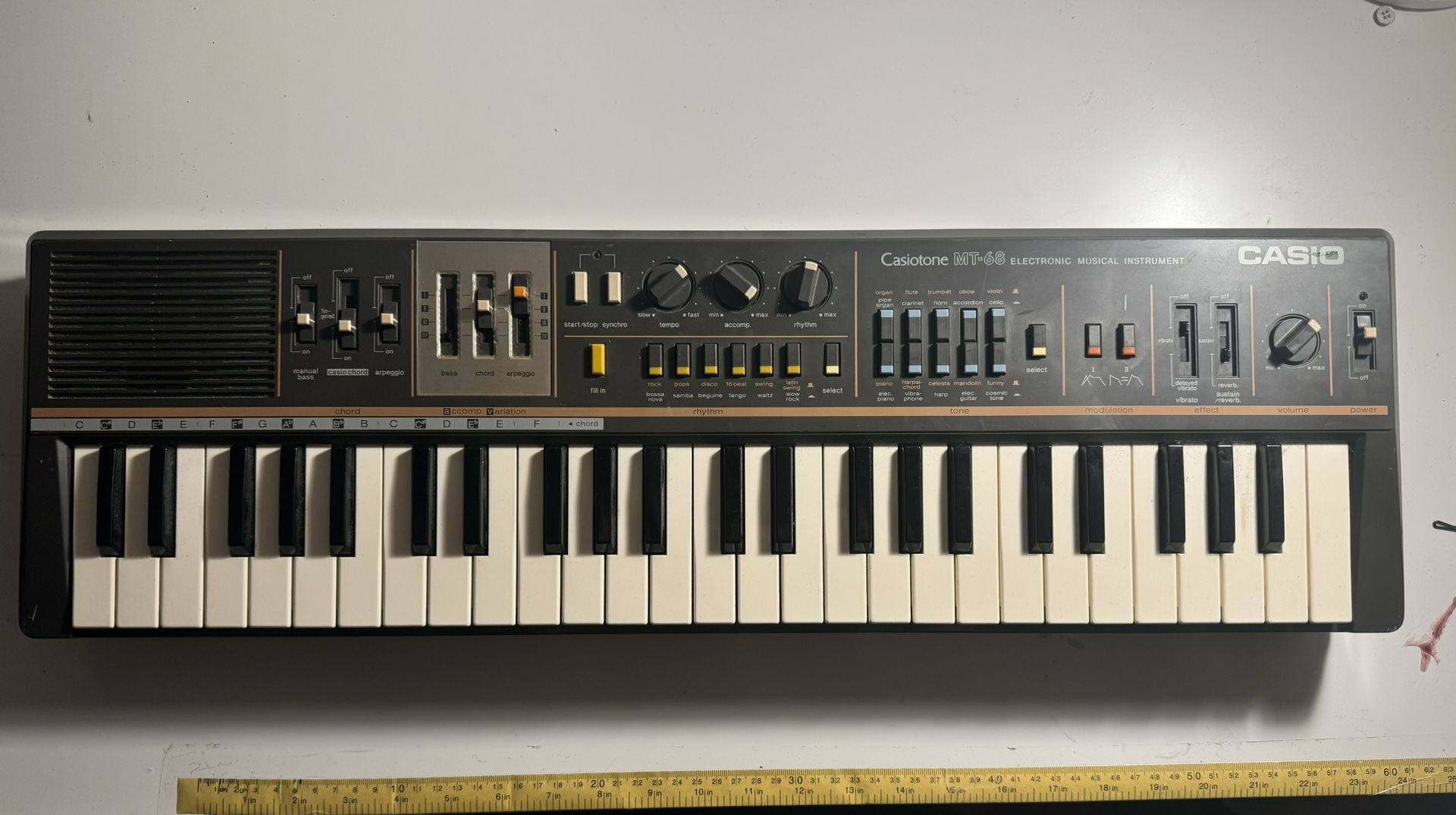 Vintage 1980's Casio Casiotone MT-68 Electronic Keyboard Synthesizer -